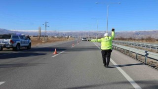 Emniyet kemerinin kullanımının önemine dikkat çekmek için yollarda ‘Bu Yolda Sana Çok Güveniyoruz afişleri yer alacak