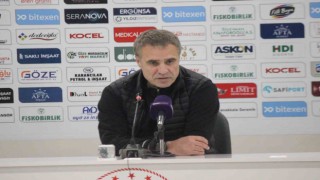 Ersun Yanal: Kazanabileceğimiz maçtan 1 puanla dönüyoruz