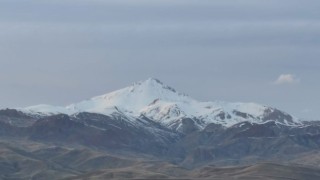 Erzurum Nisan ayında beyaza büründü