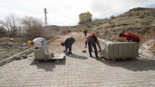Esentepe mahallesinde yol yenileme çalışmaları başladı
