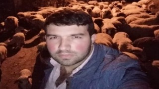Eşiyle mesajlaştığı için aralarında husumet bulunan akrabasını öldürdü
