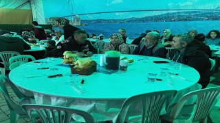 ESKAT, kurtardığı depremzedelerle iftar yaptı