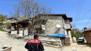 Eski eşinin evine defalarca ateş etti, eski kayınvalidesini yaraladı