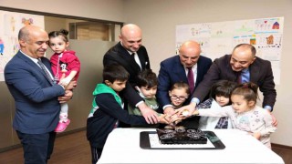Etlik Şehir Hastanesinde fidanlar toprakla buluşturuldu