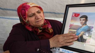 Evlat nöbetindeki Güzide Demir: “Ben oğlumu HDPden istiyorum”