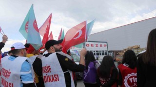 Fabrika işçileri eylemde