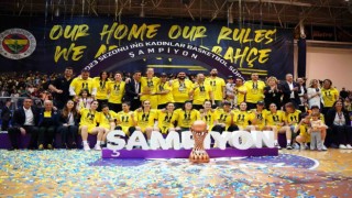 Fenerbahçe Kadın Basketbol Takımından çifte şampiyonluk