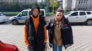 FETÖden aranan kadın öğretmen gözaltına alındı
