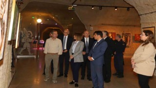 Geçmişten Günümüze Fotoğraflarla Kapadokya temalı fotoğraf sergisi açıldı