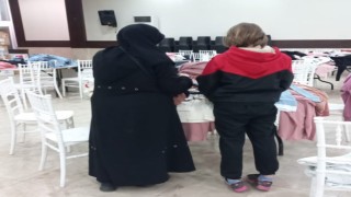 Gedizde depremzede vatandaşlar unutulmadı