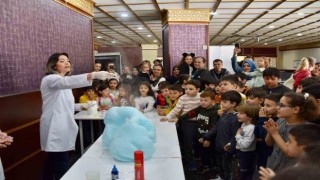 Geleceğin büyükleri bilim şenliğinde buluştu