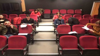 Geleceğin tiyatrocuları İzmit Belediyesi Sanat Akademisinde yetişiyor