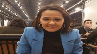 Genç anne kalbine yenik düştü