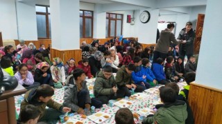 Gençler iftarda buluştu