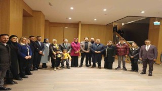 Gönüllü anneler depremzedeleri unutmadı