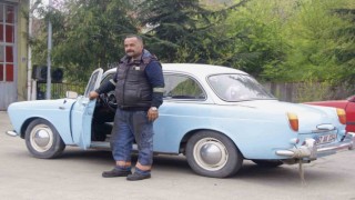 Gözü gibi baktığı nostaljik aracına 350 bin lira istedi