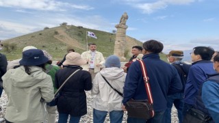 Güney Koreli turistler deprem bölgesindeki tarihi alanları gezdi