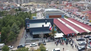 Halit Özkaya Kütüphanesi bir haftada 7 bin kişiyi ağırladı