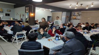 Hayırsever gurbetçi 130 kişiye restoranda iftar yaptırıyor