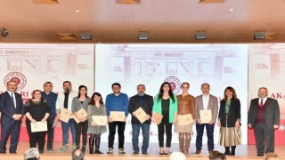 Hitit Üniversitesinde Akademik Başarı Ödülleri sahiplerine verildi