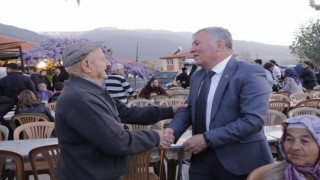 Honaz Belediyesi son iftar sofrasını Kızılyer Mahallesinde kurdu