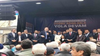 İçişleri Bakanı Süleyman Soylu Bahçeköylü vatandaşlarla bayramlaştı
