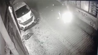İstanbulda dehşet anları kamerada: Motosikletini yakıp, işyerini kurşunladılar