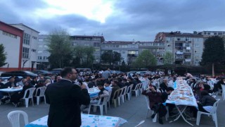 İstanbuldaki Balıkesirliler iftarda buluştu