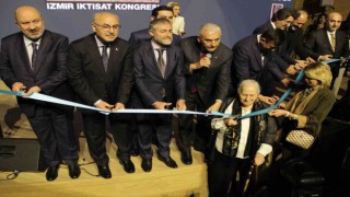 İzmir İktisat Kongresi binası 100 yıl sonra yeniden açıldı