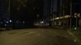 İzmirde akşam saatlerinde ürküten siren sesleri: Rögarlar taştı, site yönetimi siren çaldı