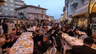 İzmitliler iftarda buluştu