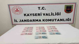 Jandarmadan kalpazan operasyonu: Sahte 2 bin 300 TL ele geçirildi