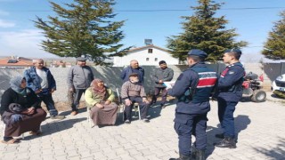 Jandarmadan vatandaşlara “dolandırıcılara dikkat” eğitimi