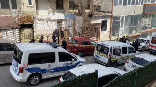 Kadıköyde güvenlik, tadilattaki hastaneye izinsiz giren kişiyi vurdu