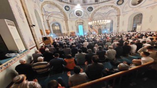 Kadir Gecesinde camiler doldu taştı