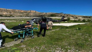 Kalp krizi geçiren vatandaş, askeri helikopterle hastaneye kaldırıldı