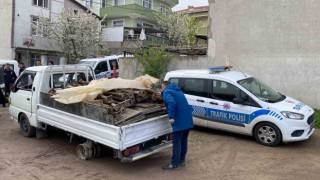 Kamyonet dolusu inşaat malzemesiyle yakayı ele verdiler