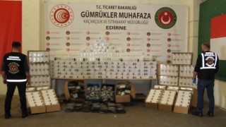 Kapıkuleden giriş yapan tırda milyonlarca kaçak malzeme ele geçirildi