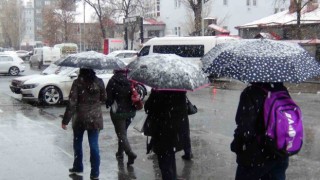 Kars beyaza büründü