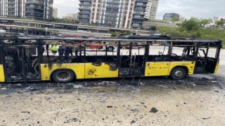 Kartalda park halindeki İETT otobüsü alev alev yandı
