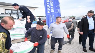 Kartepede çiftçilere gübre desteği