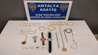 Kayıp 400 bin TL değerindeki kayıp ziynet eşya çantasını polis buldu