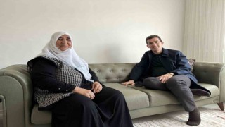 Kaymakam Kaptanoğlu, yaşlıların taleplerini dinledi