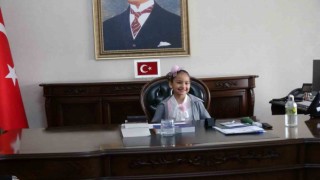Kilis Valisi Recep Soytürk koltuğunu Ezgi Yıldıza devretti