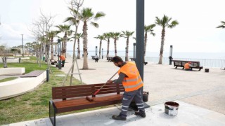 Konyaaltı Sahil Projesinde yaz sezonu hazırlığı başladı