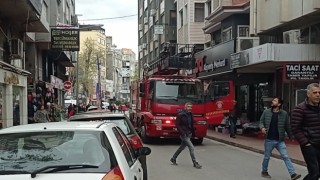 Korkutan duman iş merkezini boşalttırdı, onlarca çalışan zor anlar yaşadı