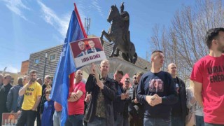 Kosovada eski Cumhurbaşkanı Thaçi için destek gösterisi