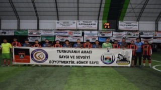 Kozluk geleneksel oruç ligi futbol turnuvanda kazanan Dostluk oldu