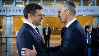 Kuleba: Ukrayna'nın ihtiyaç duyduğu her şeyin teslimatını hızlandırmak için geldim
