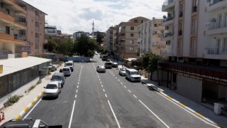 Kuşadasında yol çalışmaları devam ediyor